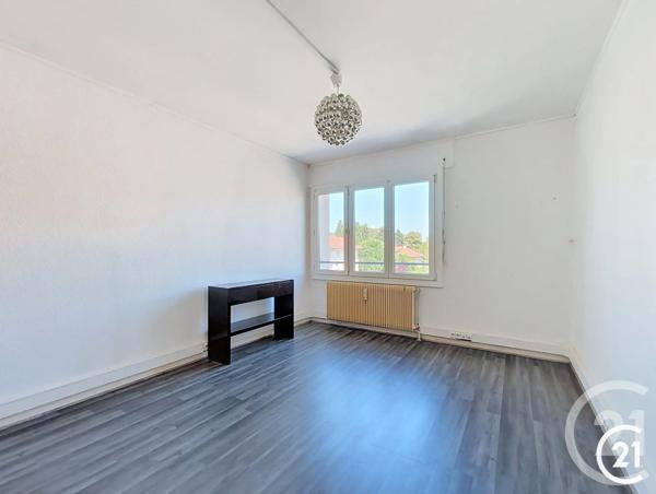 Appartement F6 à vendre  6 pièces - 133,60 m 2   MONTBELIARD  - 25