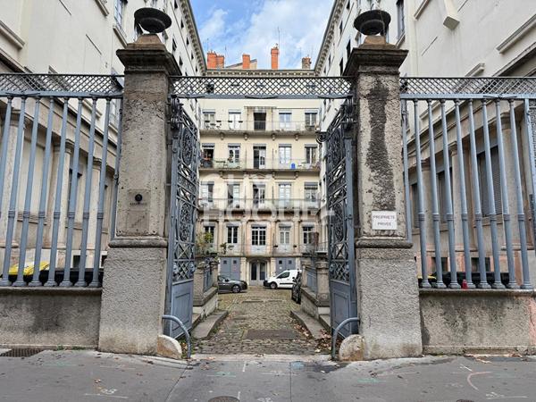 LYON 2 - FRANKLIN CHARITE