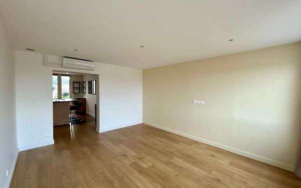 Appartement à vendre    4 pièces • 87 m2 Sète