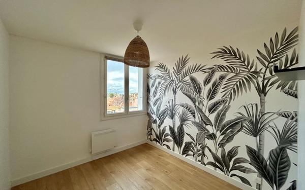 Appartement à vendre    4 pièces • 87 m2 Sète