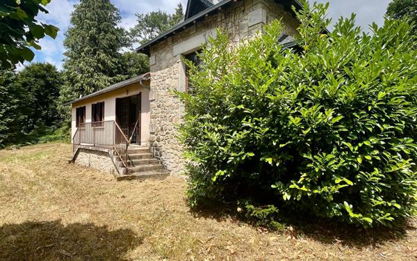 Maison à vendre    5 pièces •  Rilhac-Rancon