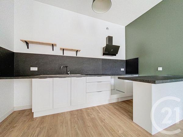 Appartement F2 à vendre  2 pièces - 53 m 2   ROCHEFORT  - 17