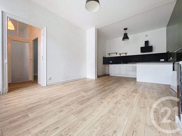 Appartement F2 à vendre  2 pièces - 53 m 2   ROCHEFORT  - 17