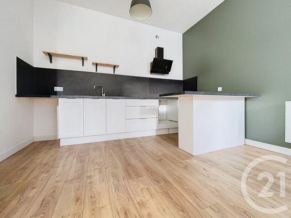 Appartement F2 à vendre  2 pièces - 53 m 2   ROCHEFORT  - 17