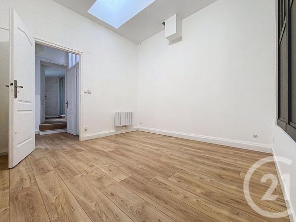 Appartement F2 à vendre  2 pièces - 53 m 2   ROCHEFORT  - 17