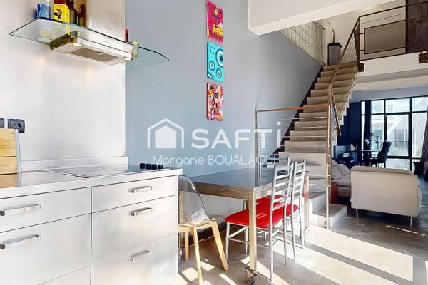 SUPERBE LOFT - 6 PIÈCES - BUREAUX & BOX - 260 M²