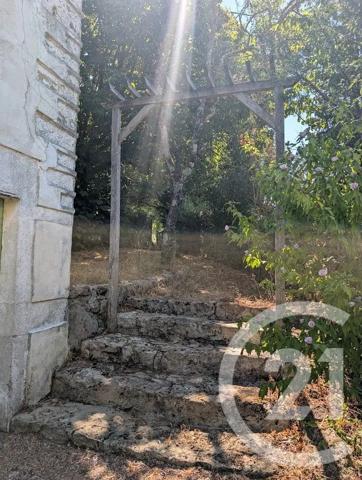 Maison à vendre  5 pièces - 115,19 m 2   ALLUY  - 58