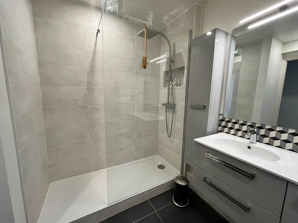 À louer - Superbe F4 Meublé -Quartier Reine Berthe / Rond-Point - Le Havre