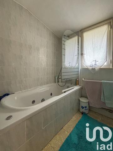 Maison à vendre 7 pièces 173 m² Saint-Georges-de-Didonne