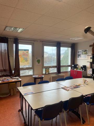 A VENDRE - LIMOGES - Plateau de bureaux d'environ 167 m² avec 3 places de parking
