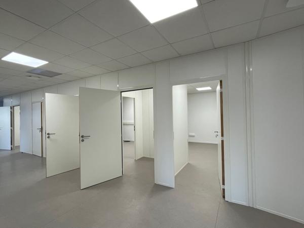 BUREAU ACCES PMR - 400m2 DIVISIBLES - A LOUER - SOISSONS
