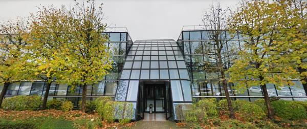 Bureaux modulables à louer à Roissy-en-France avec accès livraison