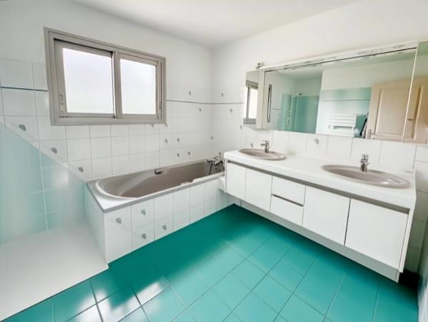 MESNIL ESNARD MAISON CONTEMPORAINE 250 M2