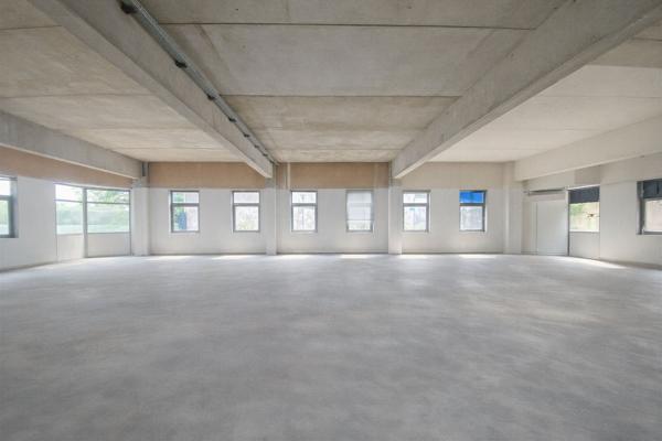 Bureaux à vendre à Saint-Cloud – Emplacement stratégique, proche transports