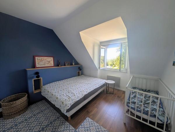 56130 CAMOEL - Maison familiale – 4 chambres dont 1 au rdc  –  garage -terrain constructible de 2 539 m²