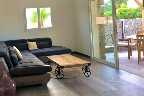 Ventiseri (20240) Bergerie en pierres avec piscine et terrasse