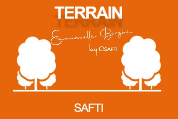 Terrain à bâtir de 414m2, proche des commodités.