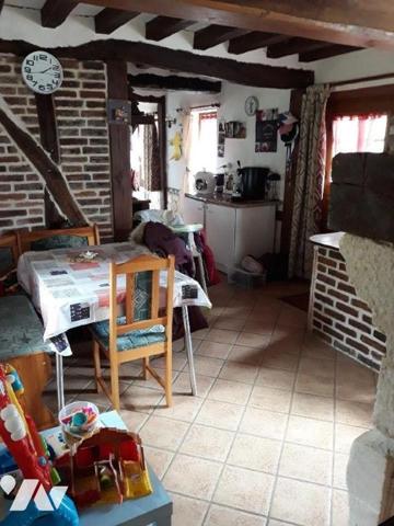 Située dans un environnement calme sur la commune de PERRIERS-LA-CAMPAGNE, cette charmante mais...