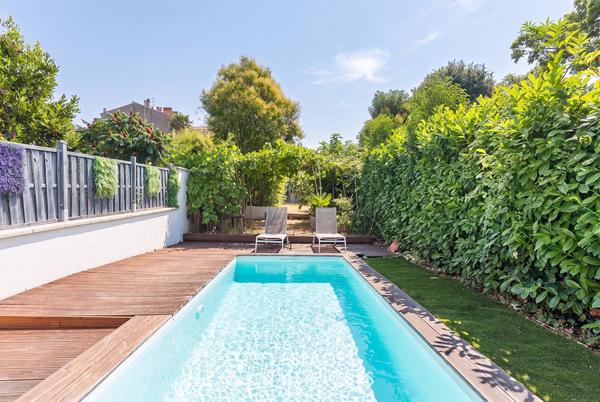 Maison rénovée avec piscine à Toulouse – Côte Pavée
