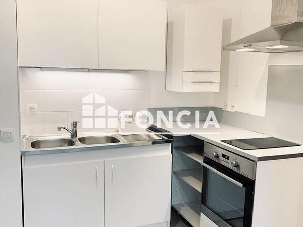 Location Appartement 2 pièces 42.11 m² - 5-7 RUE DE DINEUR Bourg La Reine 92340