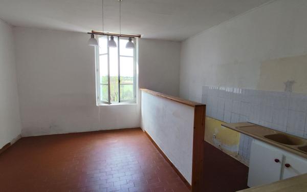 Maison à vendre    9 pièces •  L'Isle-sur-la-Sorgue