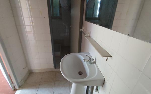 Maison à vendre    9 pièces •  L'Isle-sur-la-Sorgue