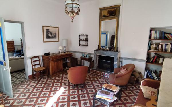 Maison à vendre    9 pièces •  L'Isle-sur-la-Sorgue