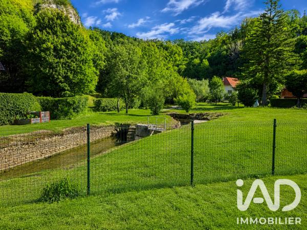 Murs commerciaux  à vendre 688 m² Cusance