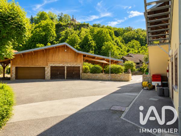 Murs commerciaux  à vendre 688 m² Cusance