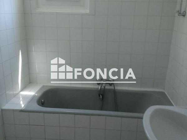 Location Appartement 4 pièces 80.7 m² - 133 AVENUE DE LA TIMONE Marseille 13010