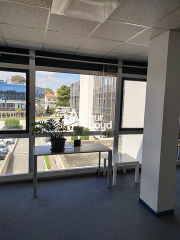 BUREAUX A LOUER 107 M² SAINT LAURENT DU VAR