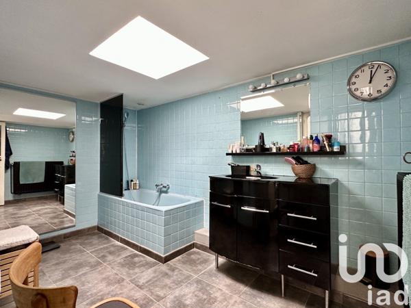 Maison de ville 5 pièces de 116 m² à La Madeleine (59110)