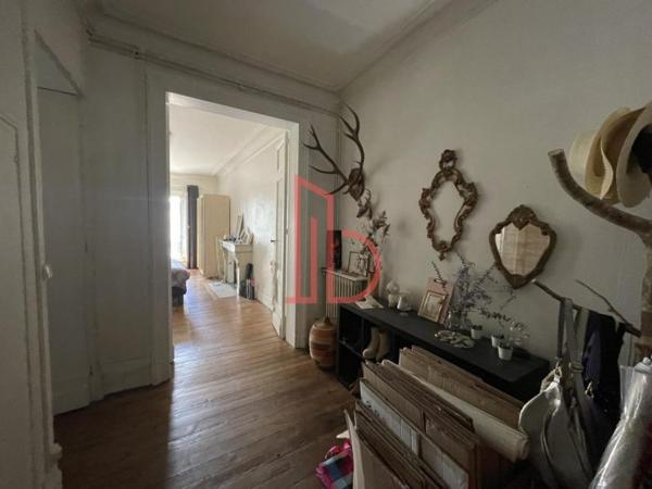 Bureau de 102 m² à vendre à Bordeaux Centre