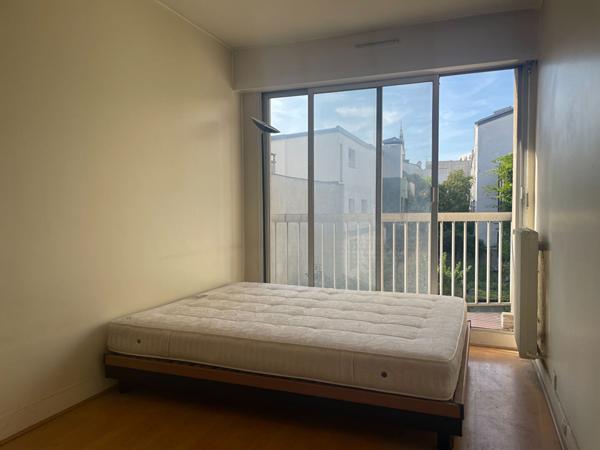 Appartement Paris 1 pièce(s) 15.96 m2