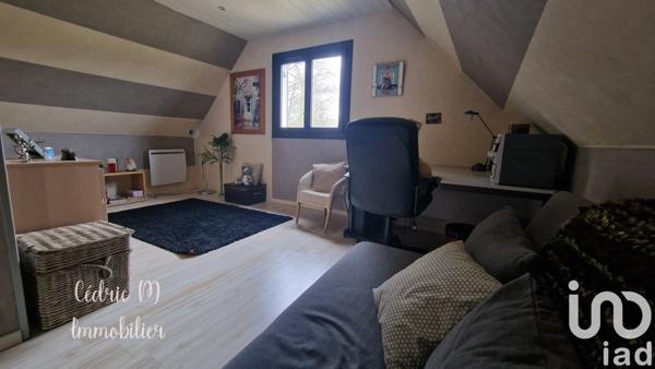 Maison traditionnelle 6 pièces de 130 m² à Les Baux-Sainte-Croix (27180)