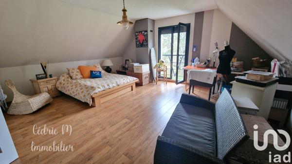 Maison traditionnelle 6 pièces de 130 m² à Les Baux-Sainte-Croix (27180)