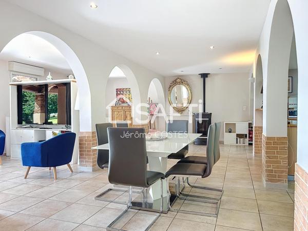 Propriété entièrement rénovée d'environ 245 m2