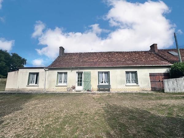A vendre ancienne longère de 64.17 m² à rénover avec grand terrain à Lhomme (72340) Vallée du Loir