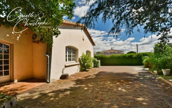 Dpt Hérault (34), à vendre à CANET, maison familiale T6 130m² avec studio indépendant, piscine, pool house sur terrain de 880m²