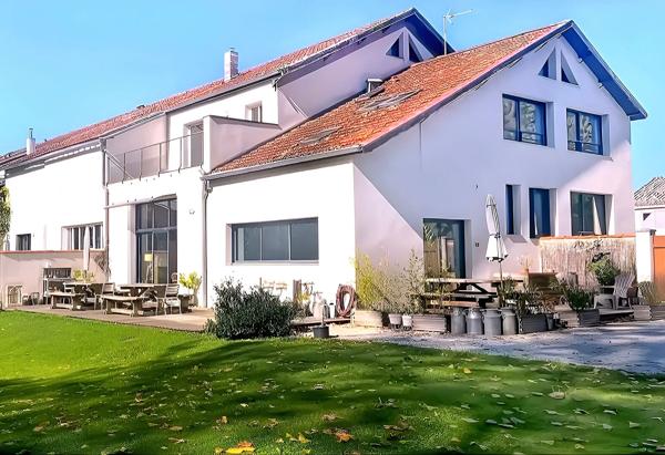 Maison 5 chambres et studio, garage/atelier, Verines 17540