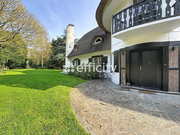 Maison
         7 pièces
        - 450 m² Bien prestige 1 140 000 € *