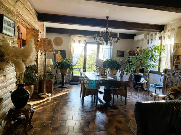 FLAYOSC Villa  234 m2 avec piscine