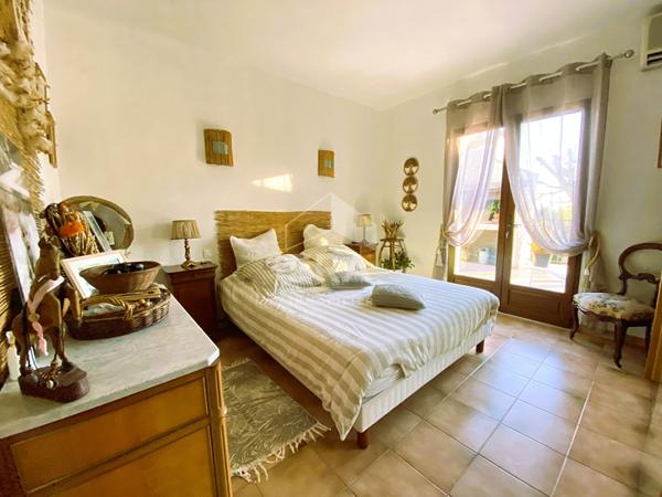 FLAYOSC Villa  234 m2 avec piscine