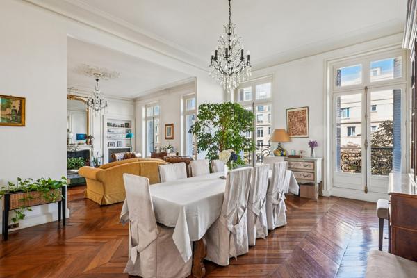Vente Appartement de luxe Paris 8 5 Pièces 181 m²