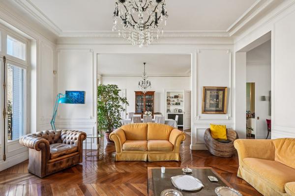 Vente Appartement de luxe Paris 8 5 Pièces 181 m²
