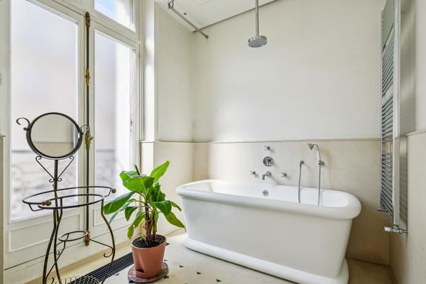 Vente Appartement de luxe Paris 8 5 Pièces 181 m²