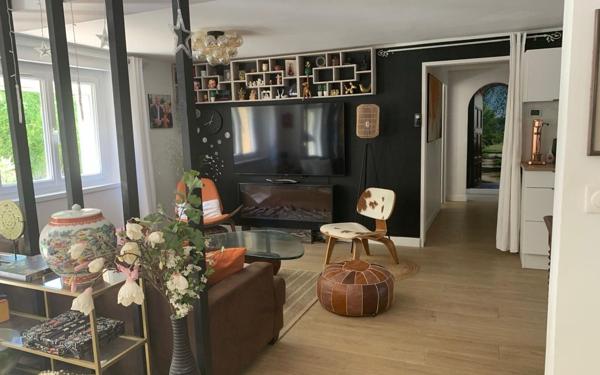 Maison à vendre    10 pièces •  La Seyne-sur-Mer