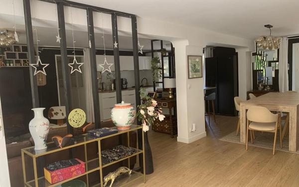 Maison à vendre    10 pièces •  La Seyne-sur-Mer