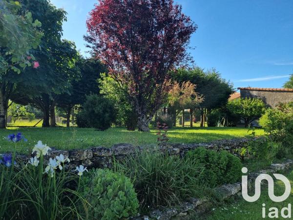 Maison rustique 4 pièces de 142 m² à Maillé (86190)