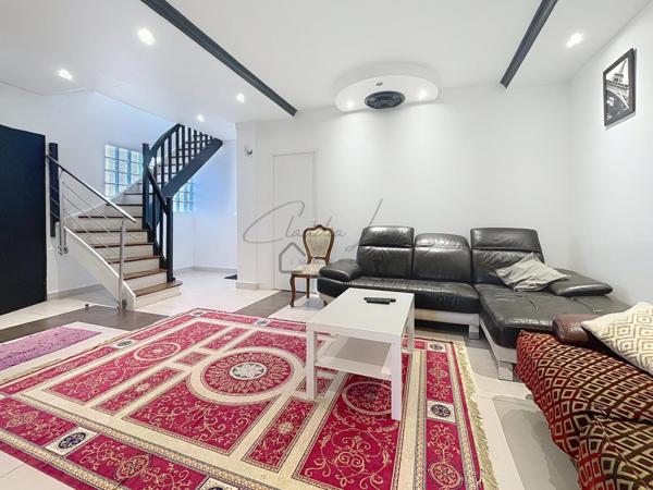 MAISON DE 8 PIECES 5 CHAMBRES ET UN APPARTEMENT F3 INDEPENDANT ET GARAGE